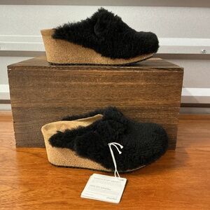 Papillio by Birkenstock Women Fanny Teddy Black Shearling Wedge Mule Size 5